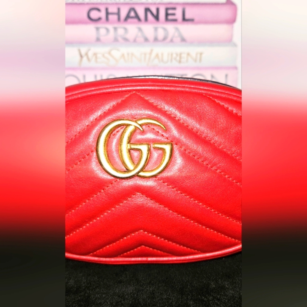 Gucci GG Red Calfsking Belt Bag with Gold Logo - Picture 5 of 16